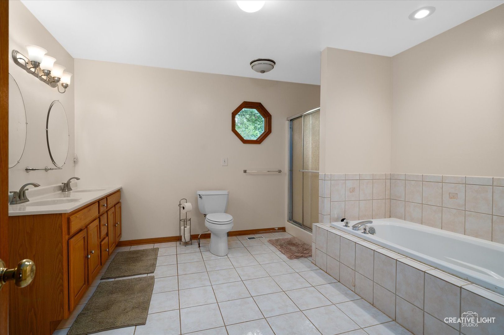 1481 #B Collins Road, Oswego, IL 60543
