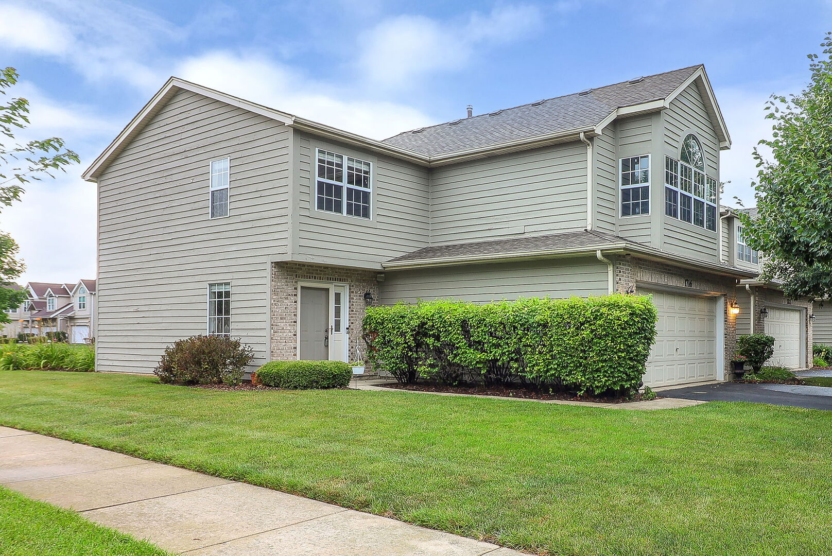 1716 Tamahawk Lane, Naperville, IL 60564