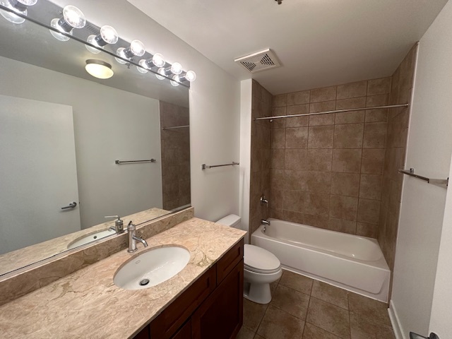 740 W Fulton Street #801, Chicago, IL 60661