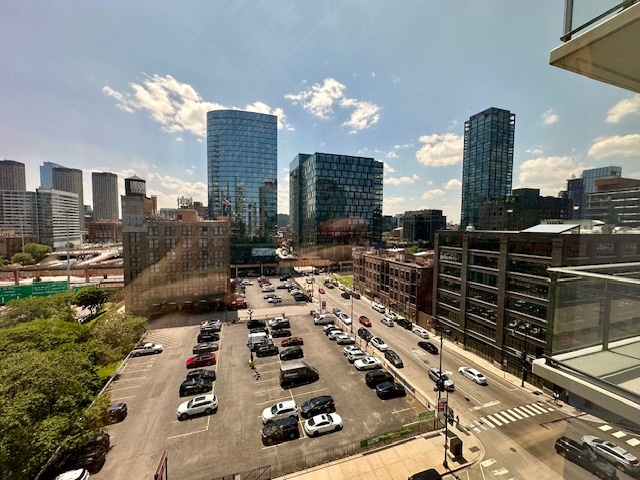 740 W Fulton Street #801, Chicago, IL 60661