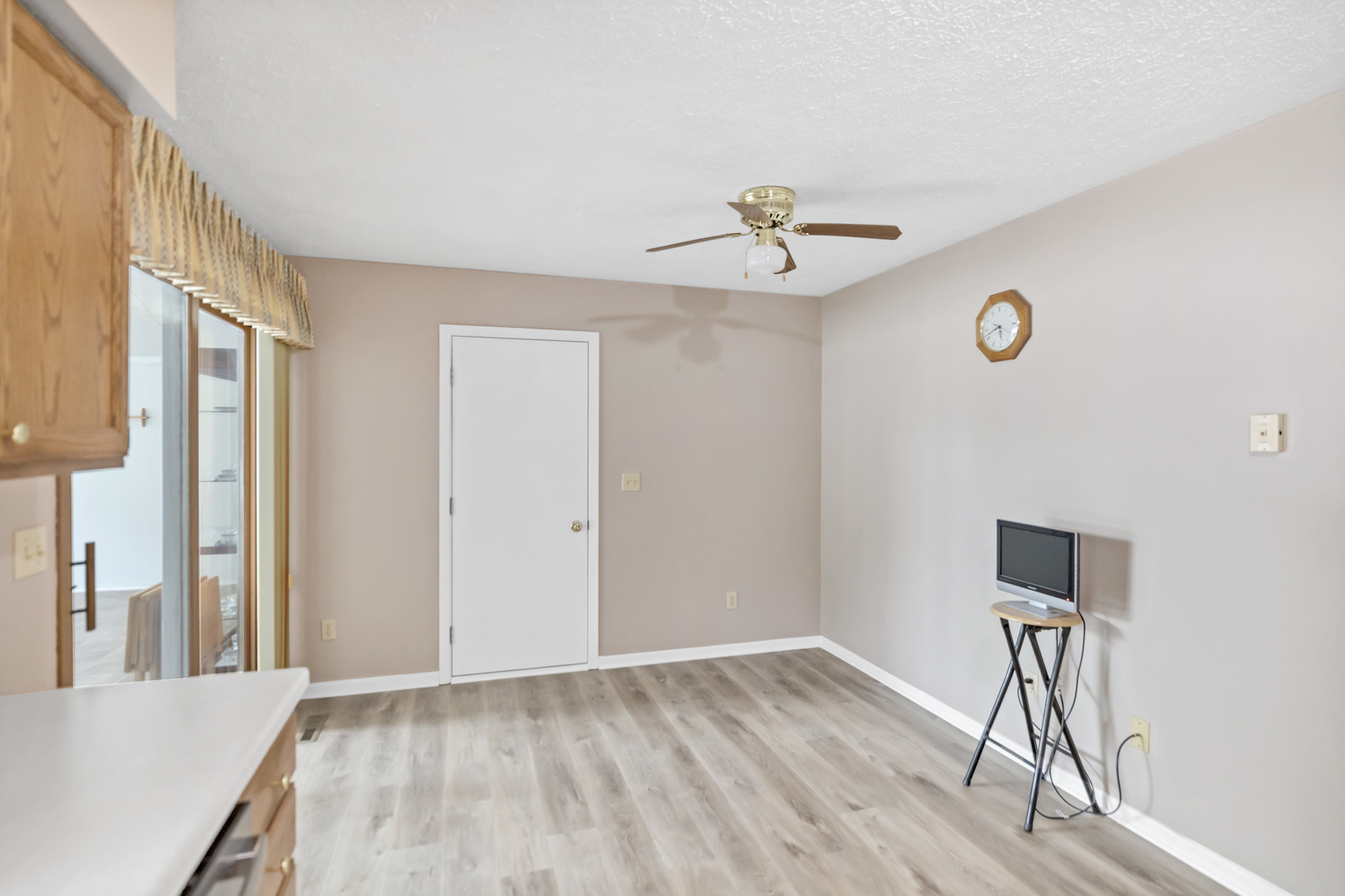 198 N Dogwood Street, Cortland, IL 60112