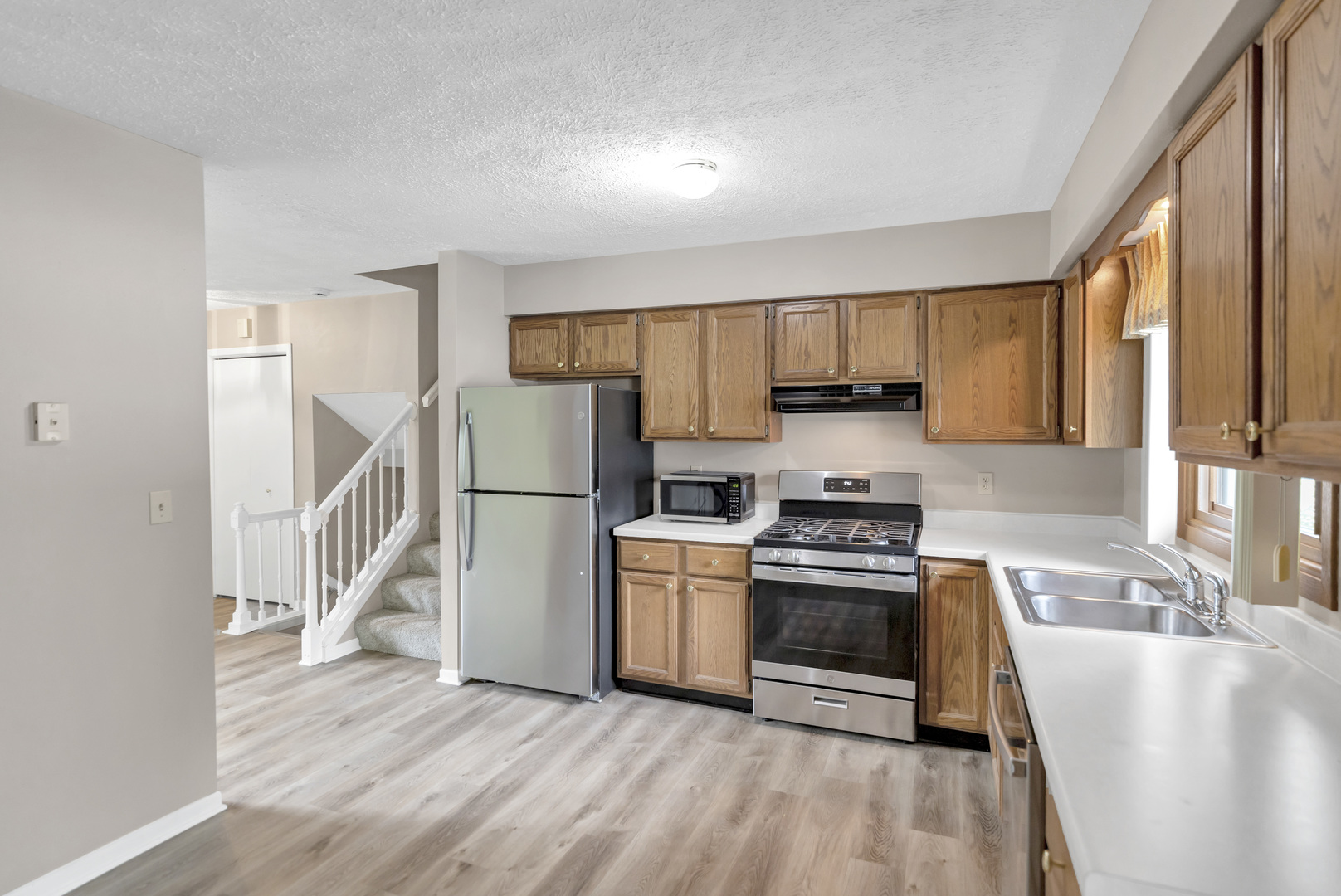 198 N Dogwood Street, Cortland, IL 60112