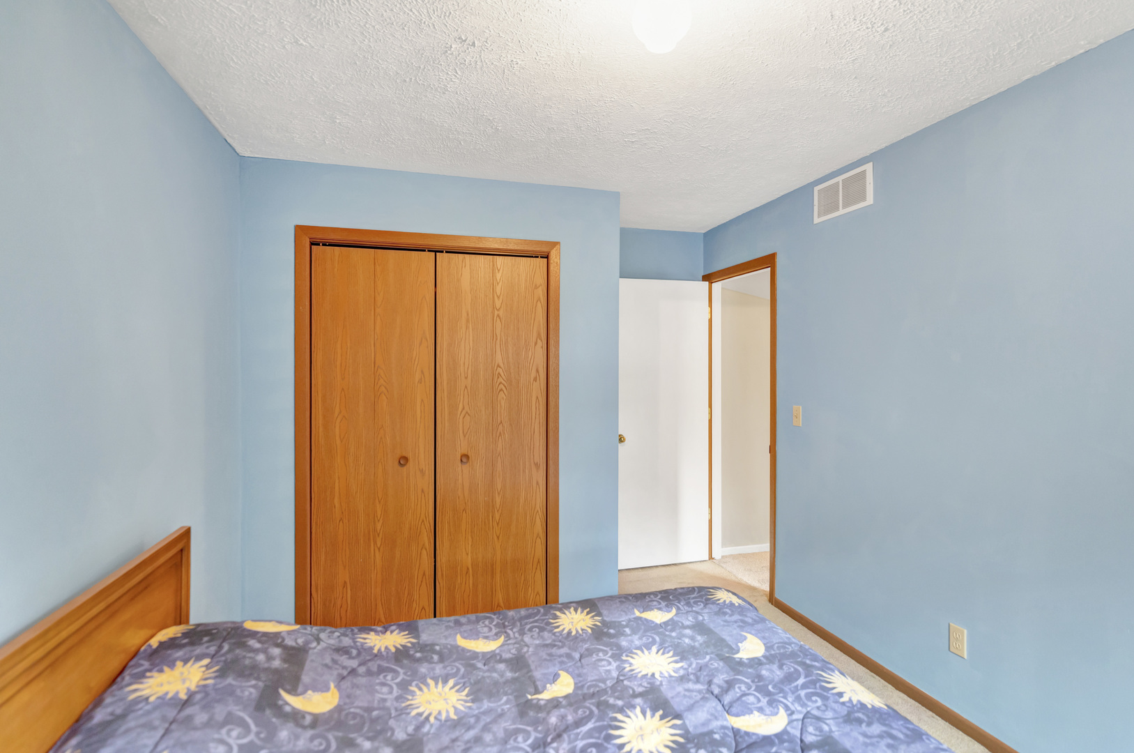 198 N Dogwood Street, Cortland, IL 60112