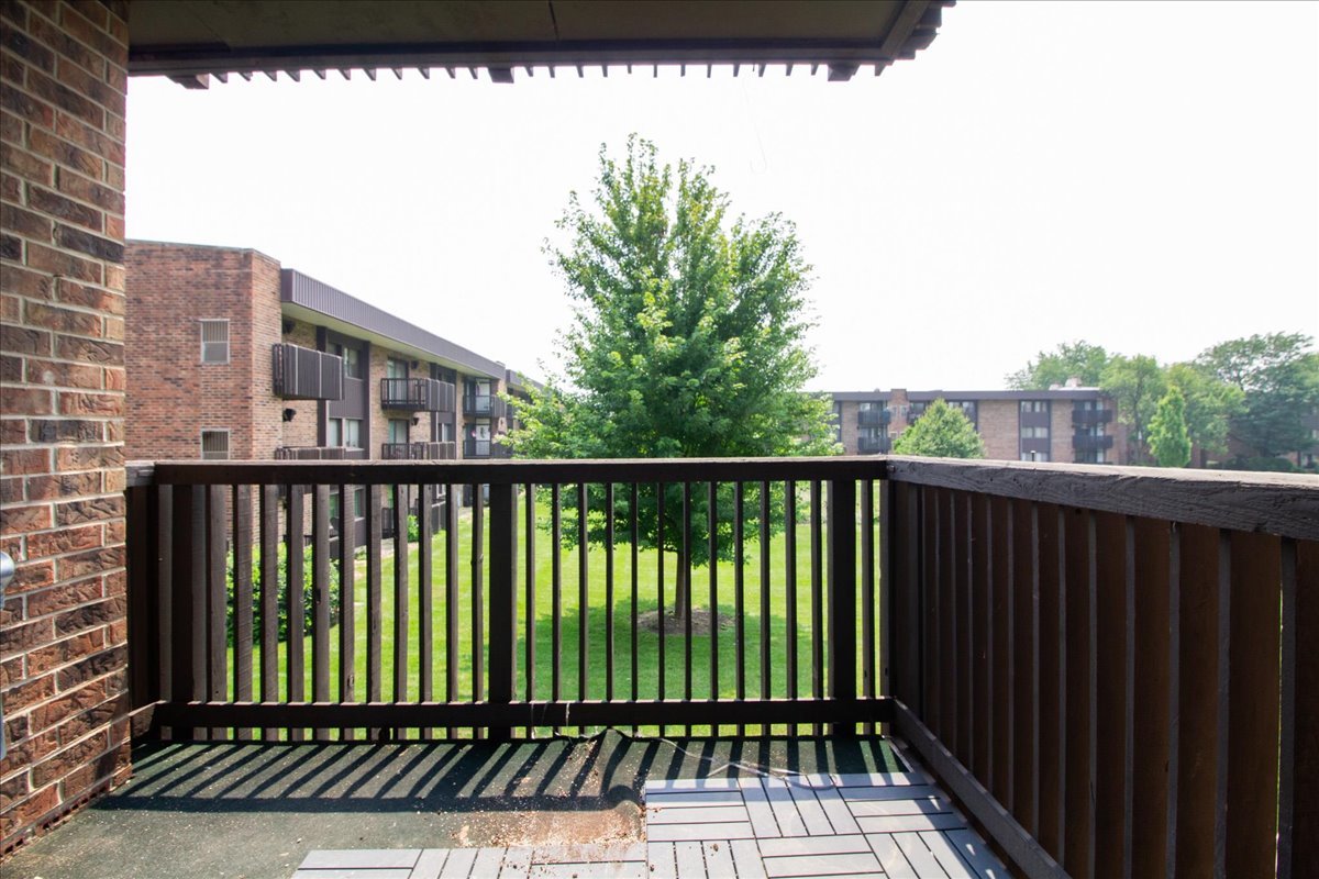 1424 Woodbridge Road #2C, Joliet, IL 60436