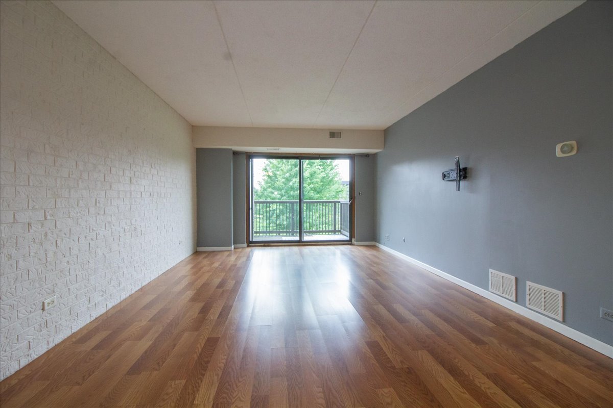 1424 Woodbridge Road #2C, Joliet, IL 60436