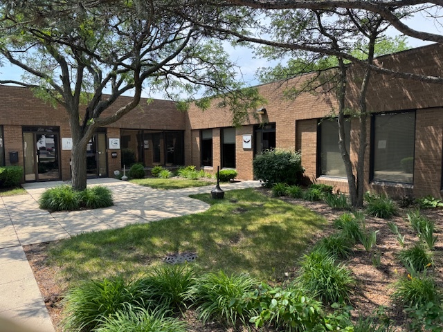4255 Westbrook Drive #207, Aurora, IL 60504