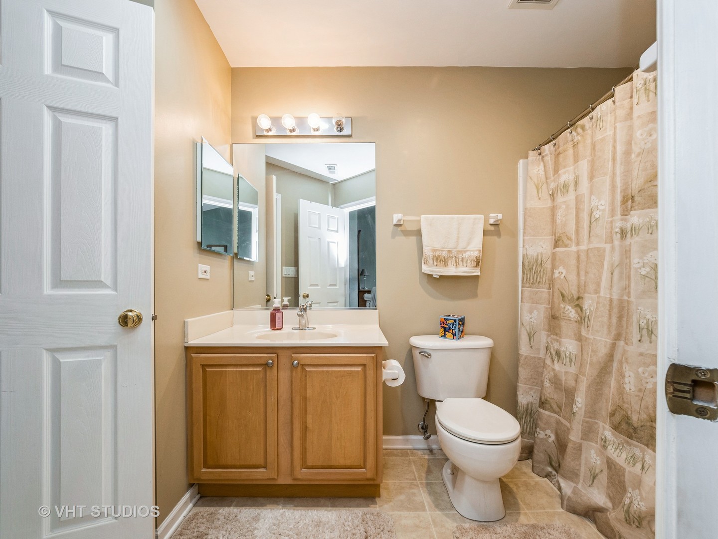 2437 Daybreak Court #2437, Elgin, IL 60123