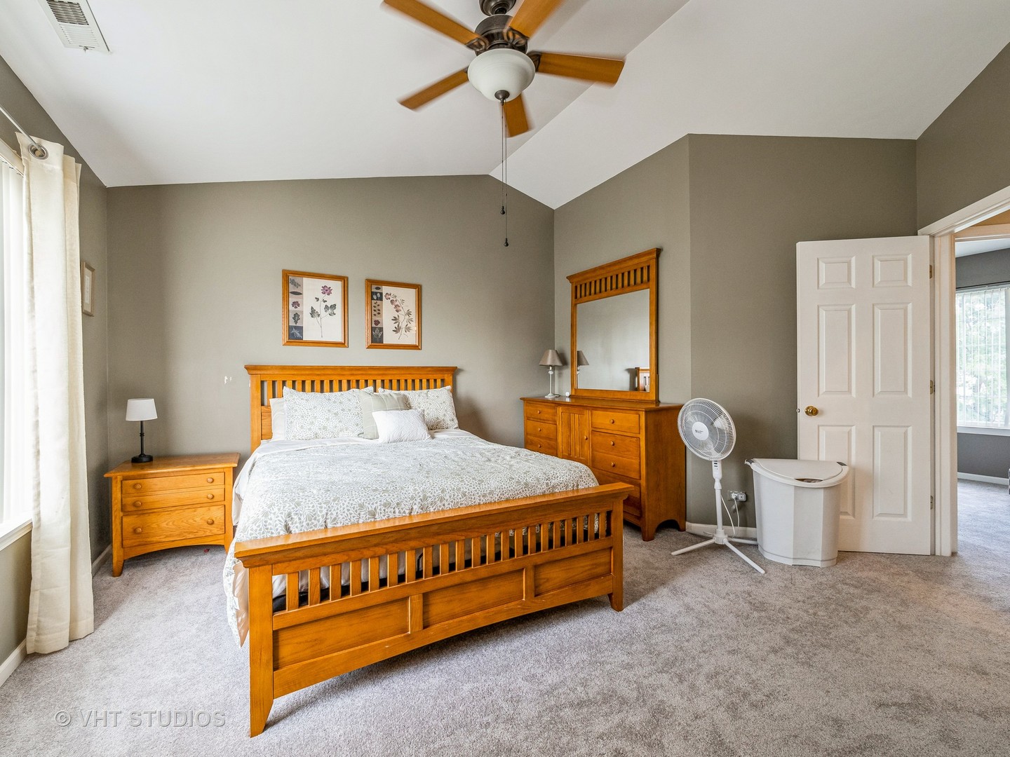 2437 Daybreak Court #2437, Elgin, IL 60123