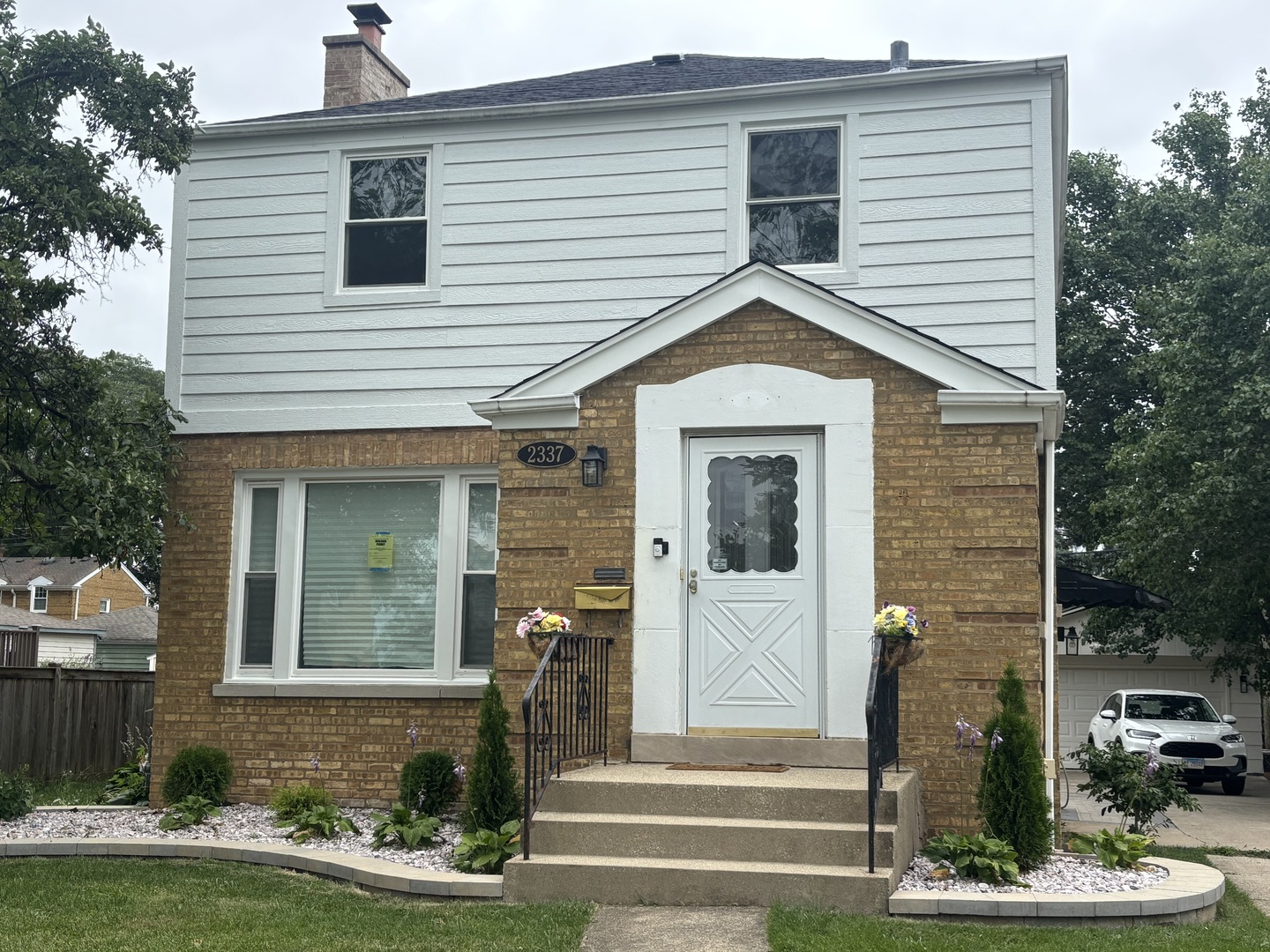 2337 Kensington Avenue, Westchester, IL 60154