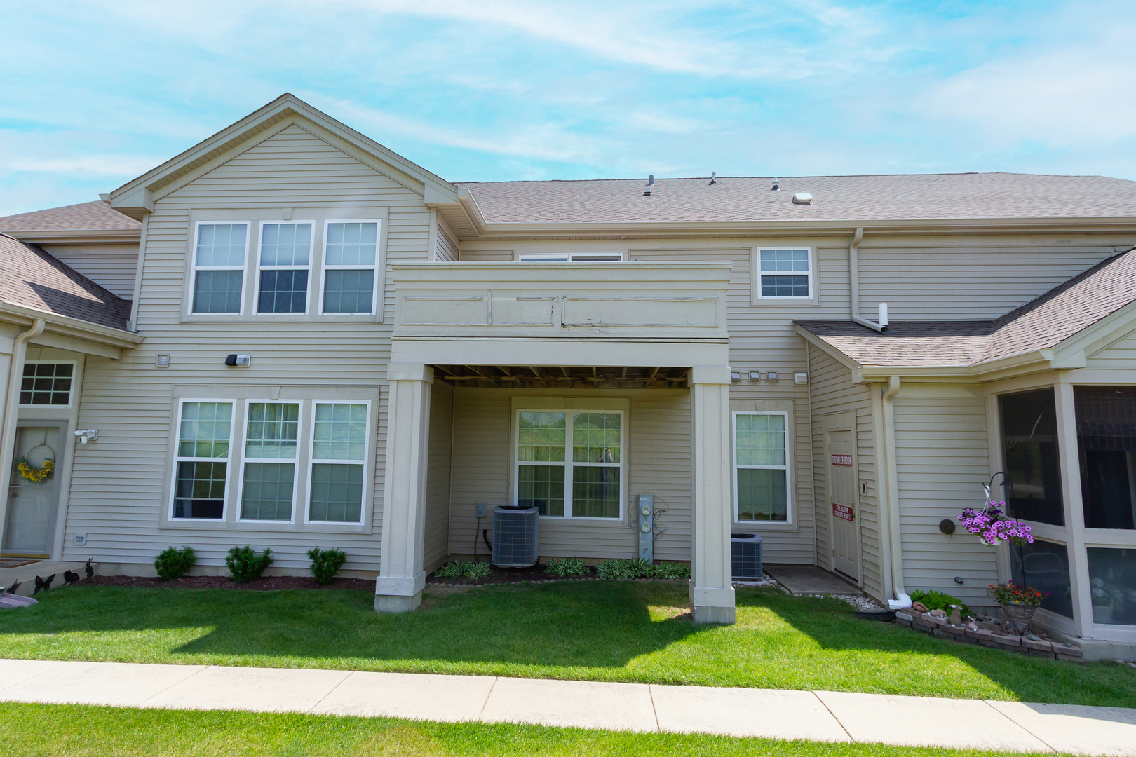 2746 Acorn Court #2746, West Dundee, IL 60118