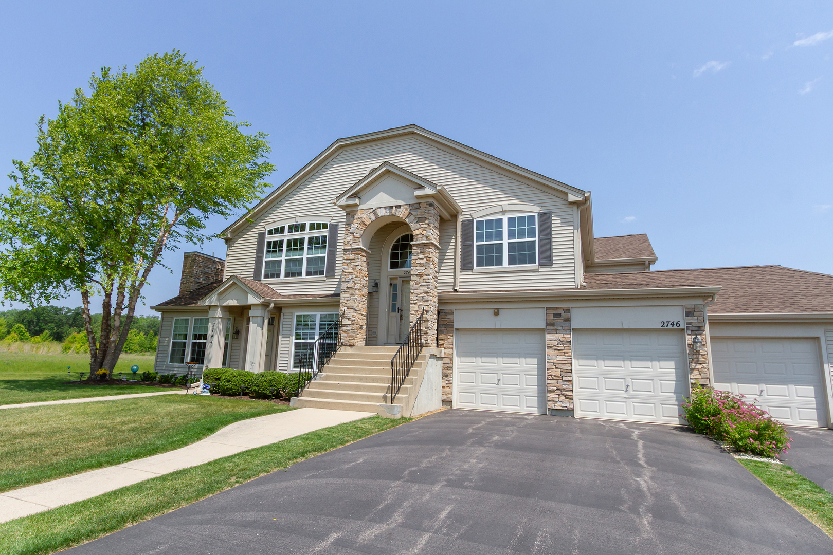 2746 Acorn Court #2746, West Dundee, IL 60118