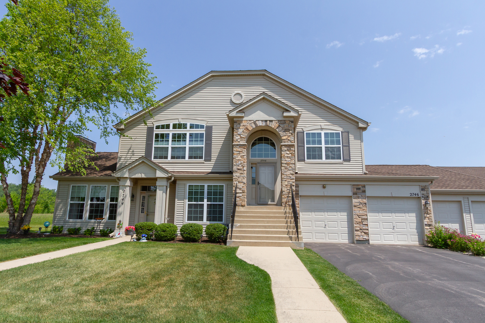 2746 Acorn Court #2746, West Dundee, IL 60118