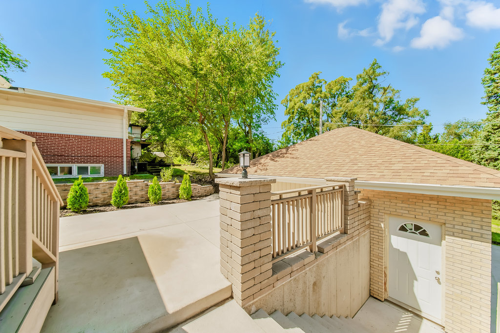 117 Daggett Avenue, Lockport, IL 60441