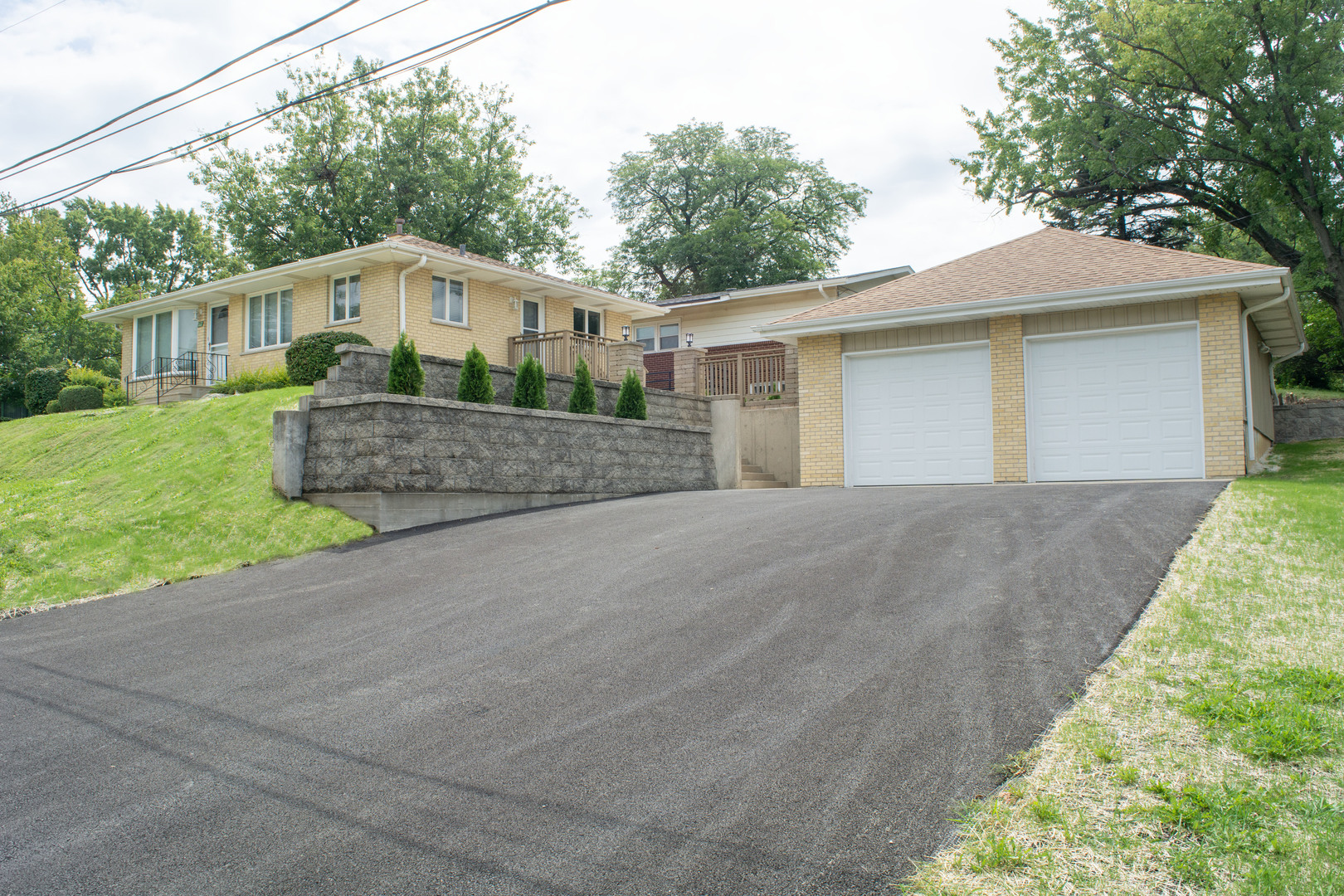 117 Daggett Avenue, Lockport, IL 60441