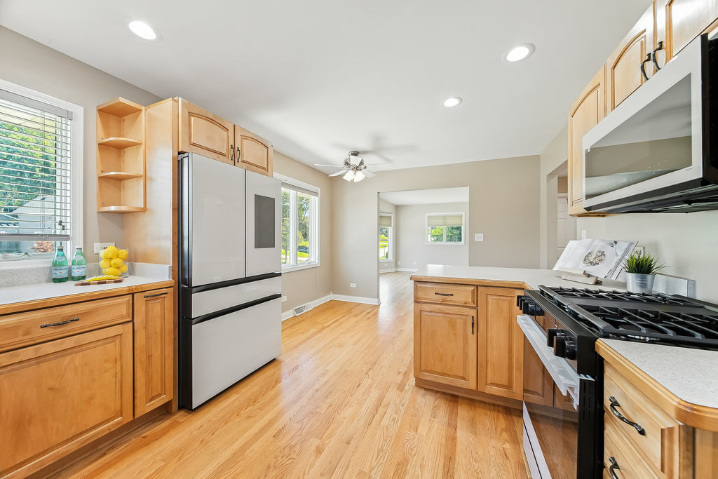 117 Daggett Avenue, Lockport, IL 60441