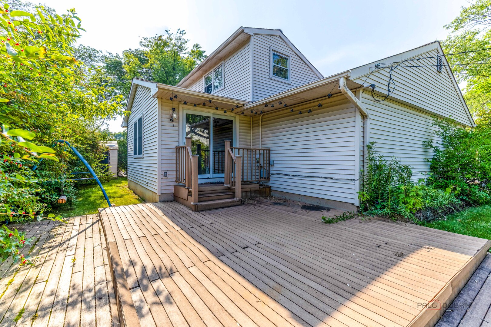 697 Hickory Drive, Buffalo Grove, IL 60089