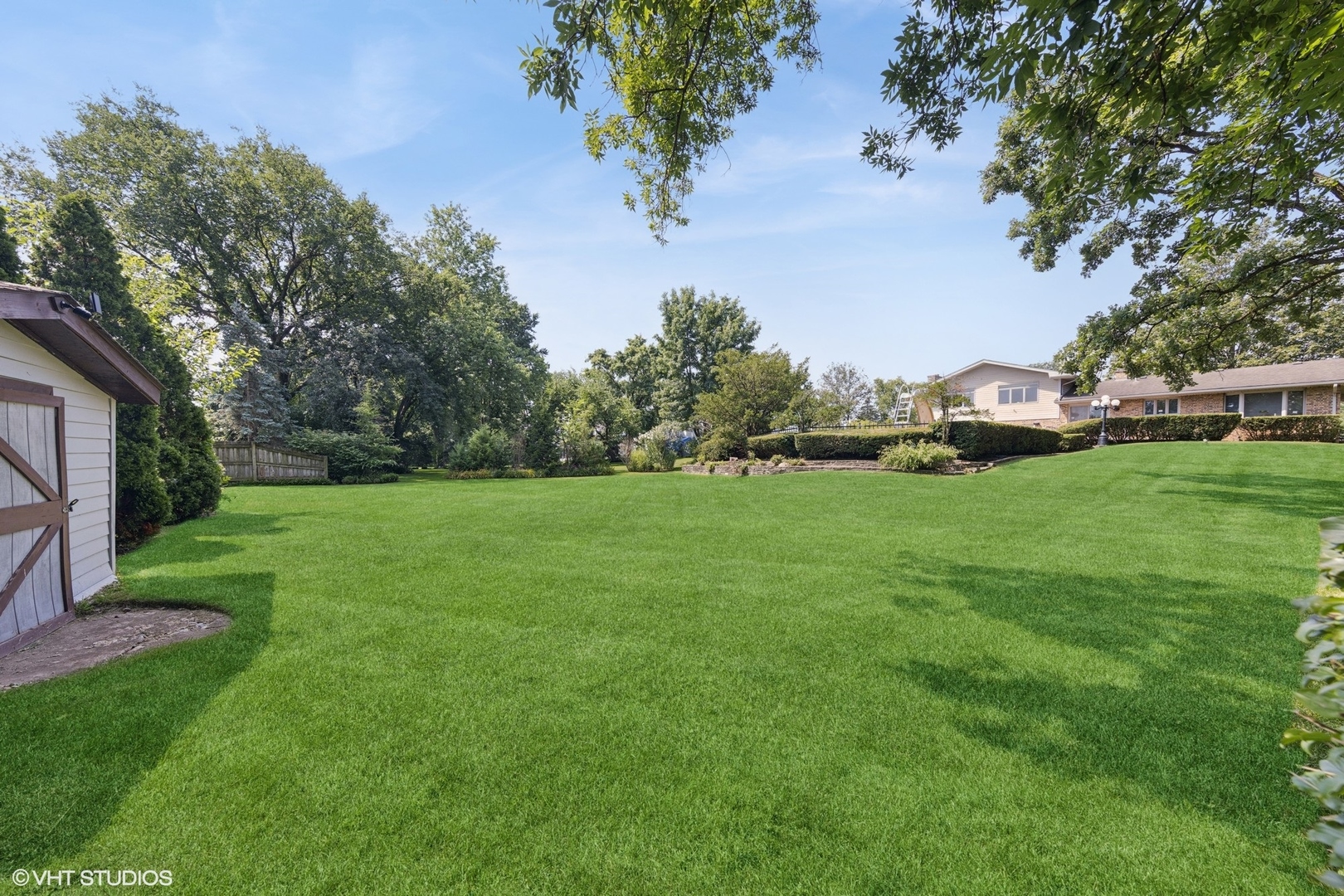 9S631 William Drive, Burr Ridge, IL 60527