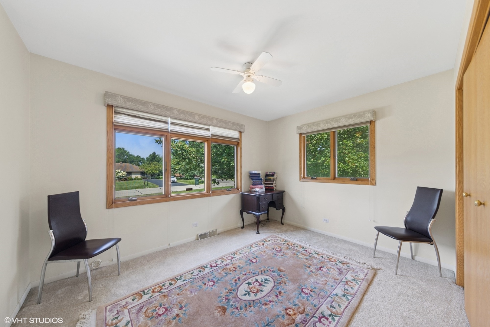 9S631 William Drive, Burr Ridge, IL 60527