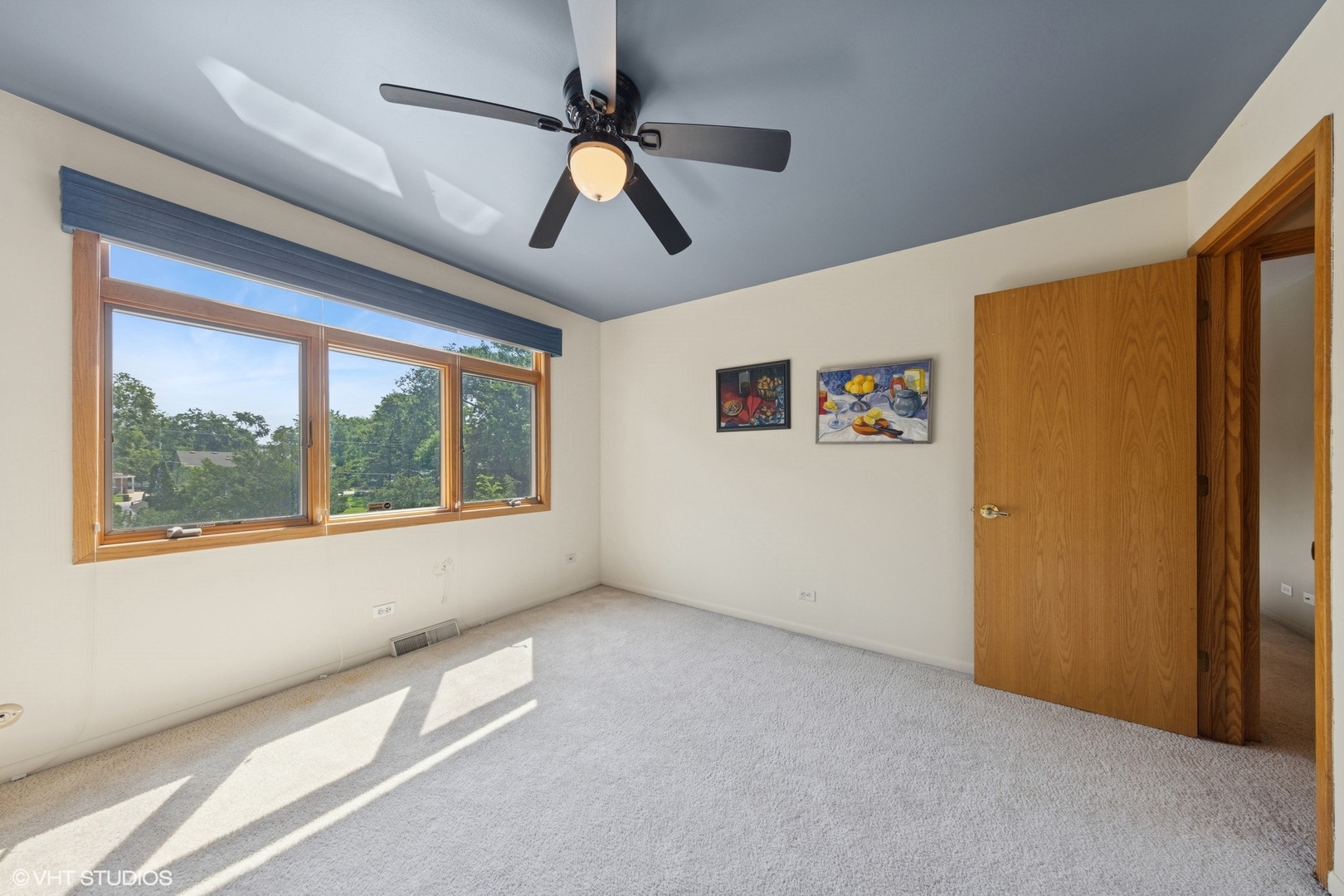 9S631 William Drive, Burr Ridge, IL 60527