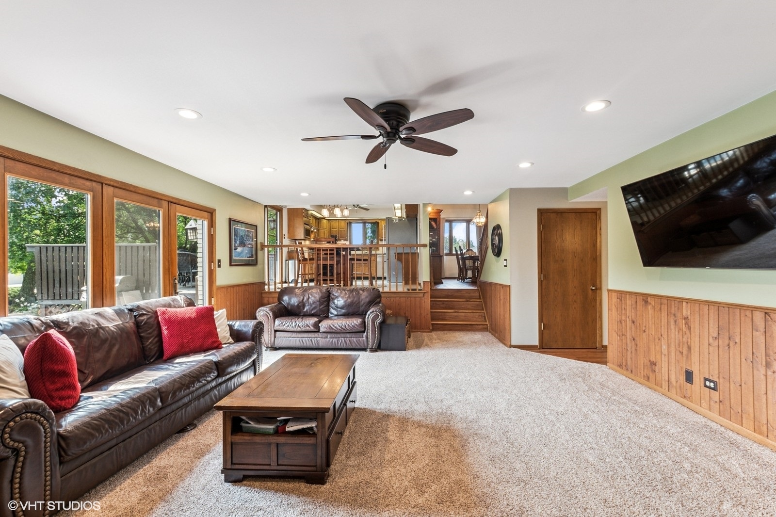 8307 Tudor Circle, Willow Springs, IL 60480