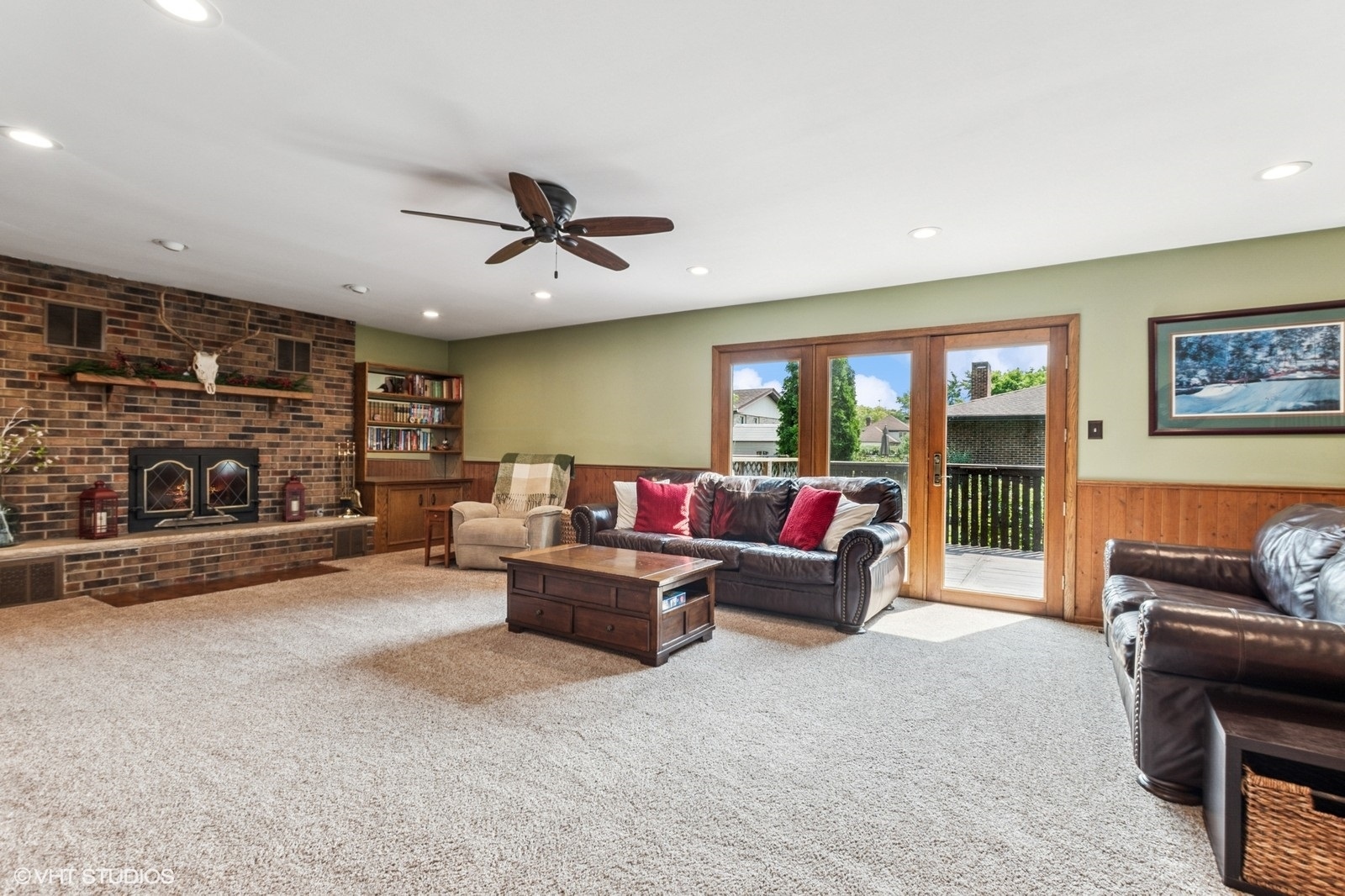 8307 Tudor Circle, Willow Springs, IL 60480