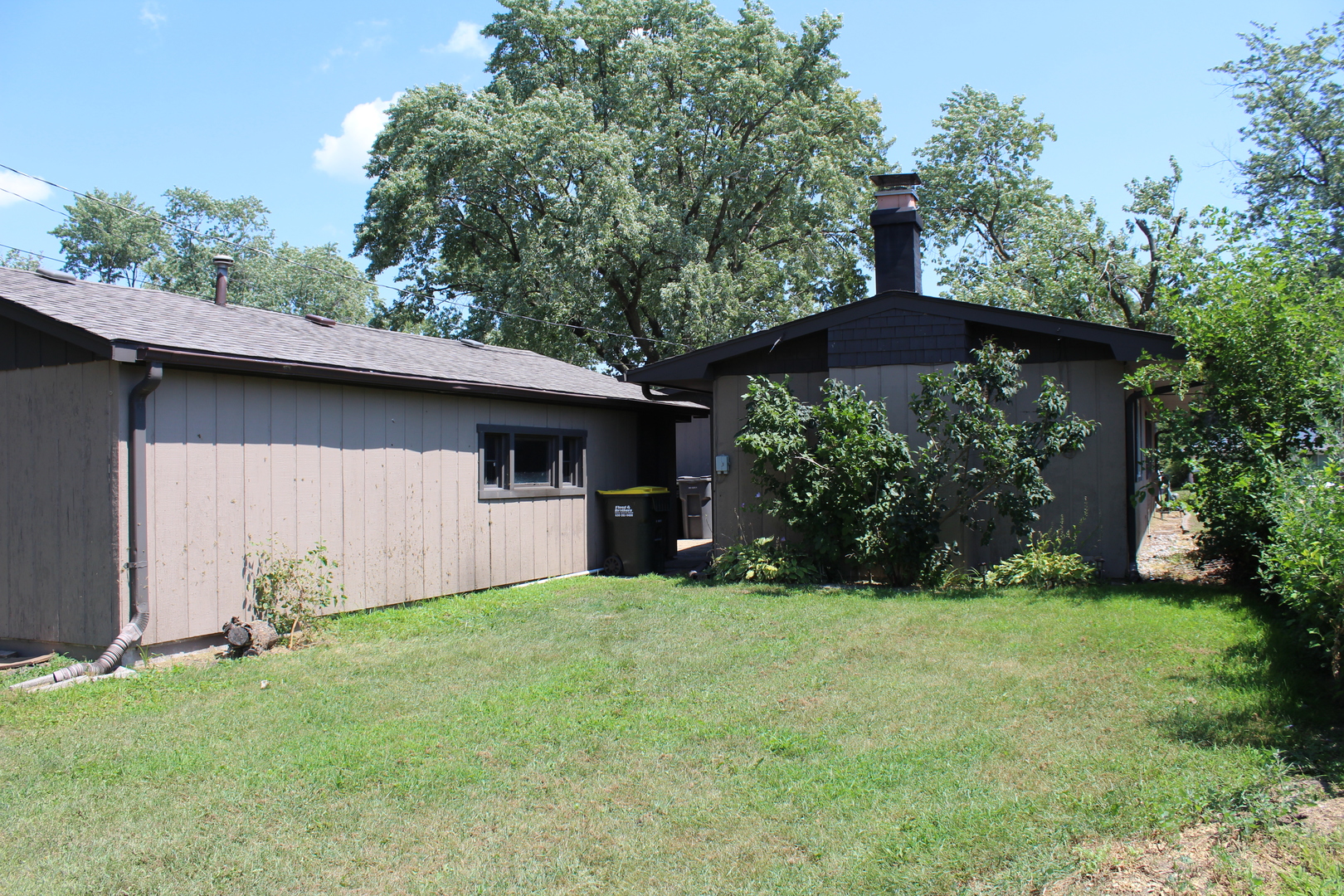 920 Sunnyside Avenue, Thornton, IL 60476