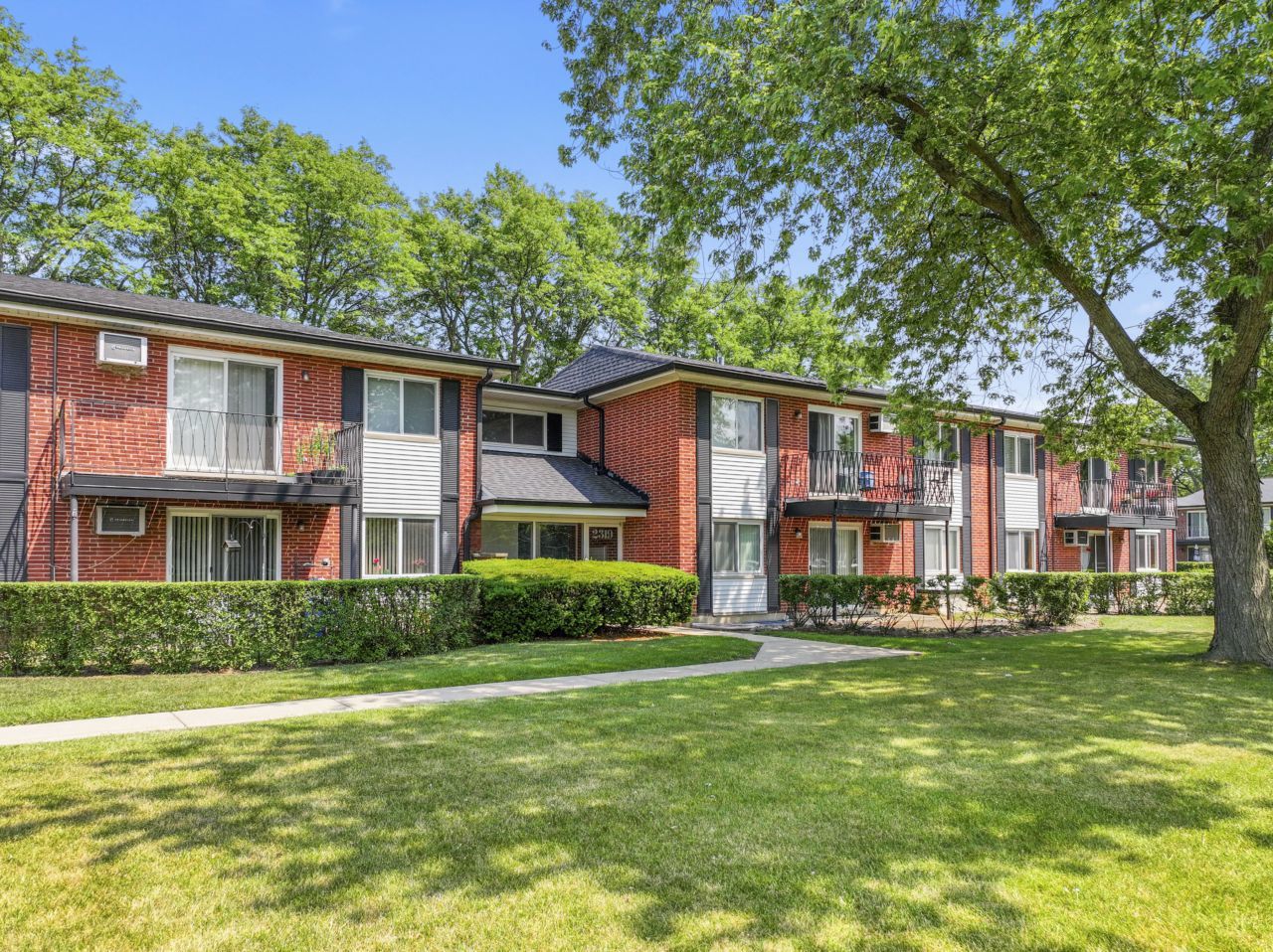 2319 E Olive Street #1D, Arlington Heights, IL 60004