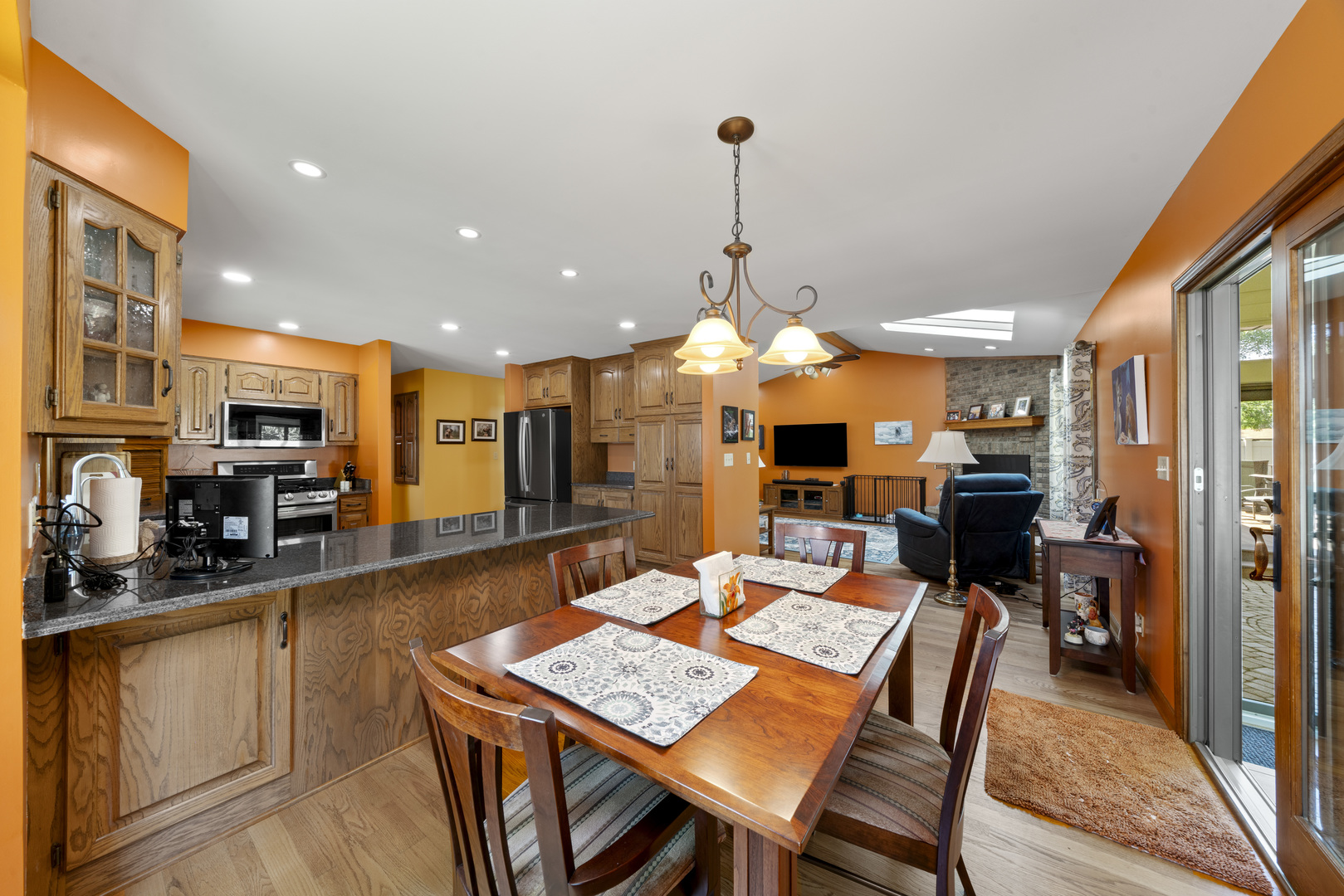 541 Donald Street, Hinckley, IL 60520