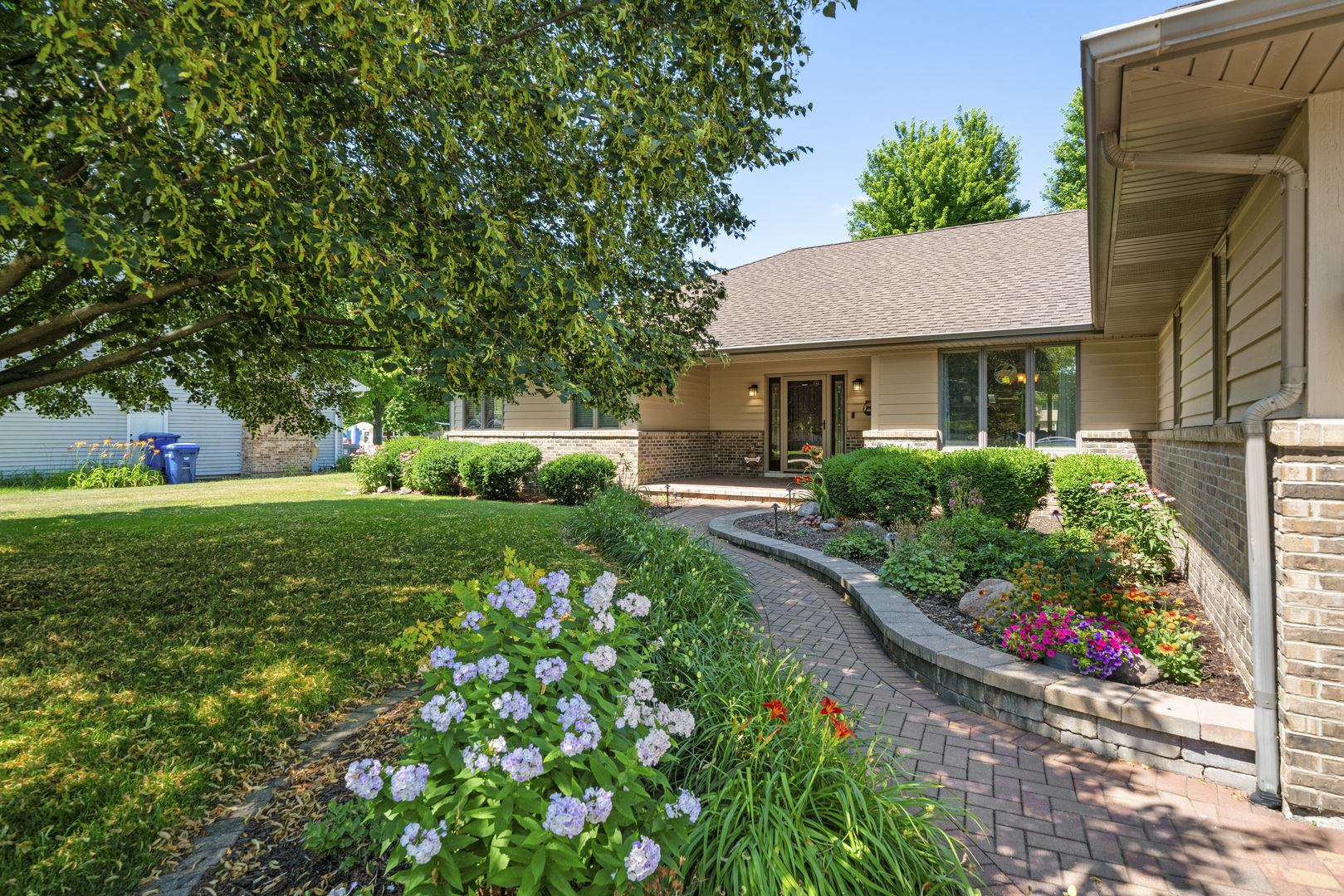 541 Donald Street, Hinckley, IL 60520