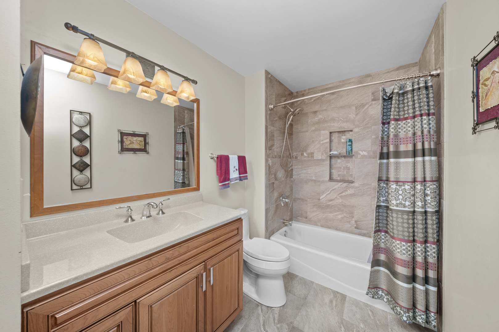 541 Donald Street, Hinckley, IL 60520