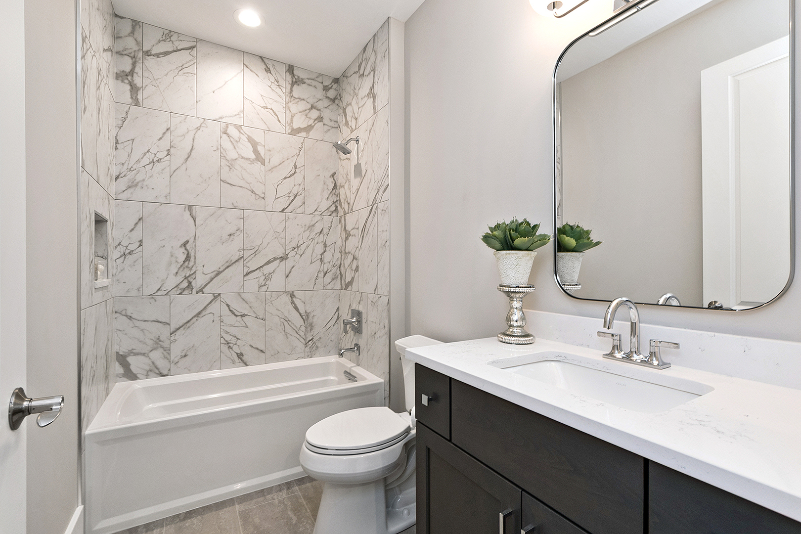11049 Lizmore Lane #40B, Orland Park, IL 60467