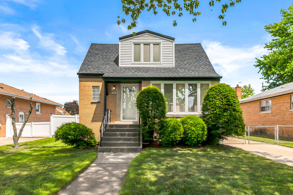 10817 S Kenneth Avenue, Oak Lawn, IL 60453