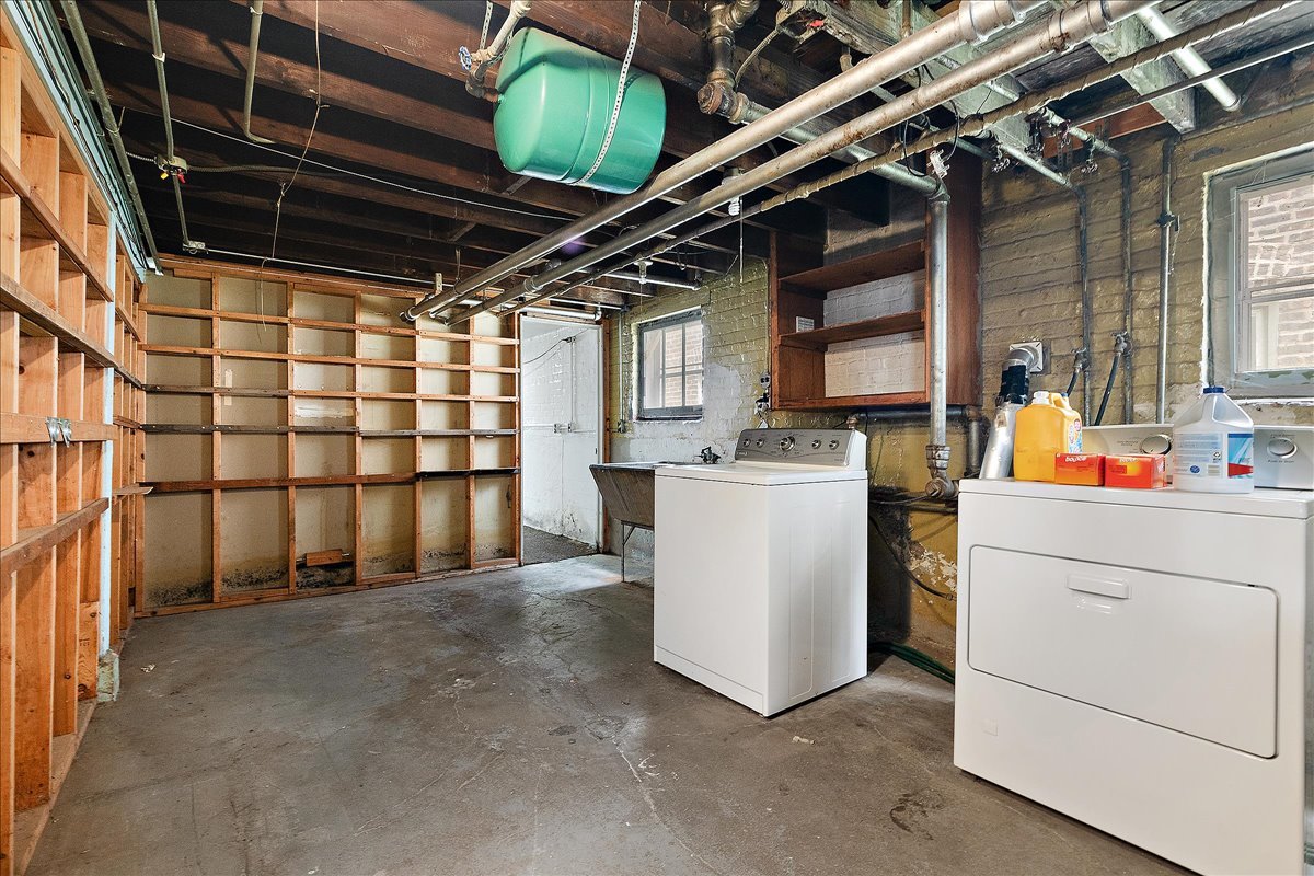 3745 W 59th Place, Chicago, IL 60629