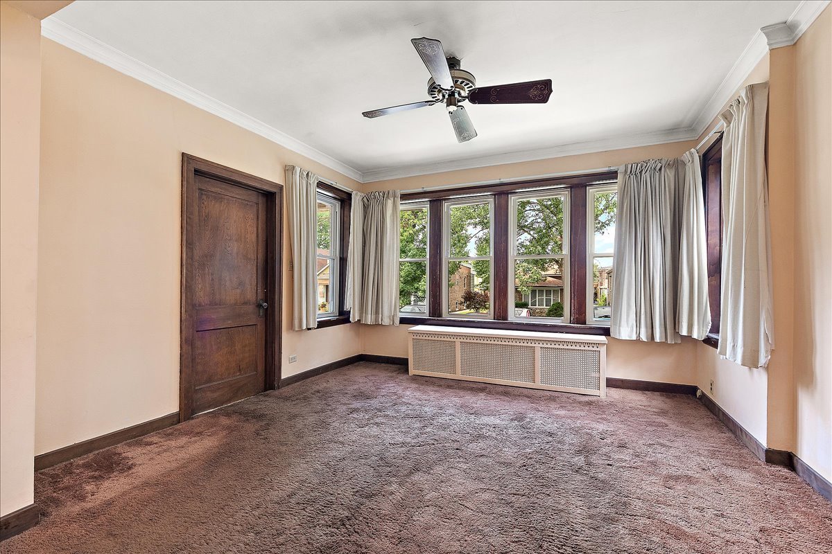 3745 W 59th Place, Chicago, IL 60629