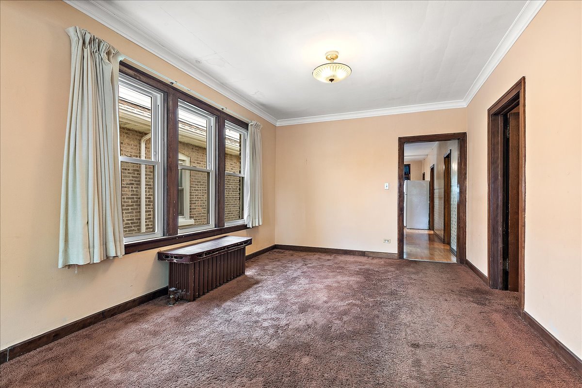 3745 W 59th Place, Chicago, IL 60629
