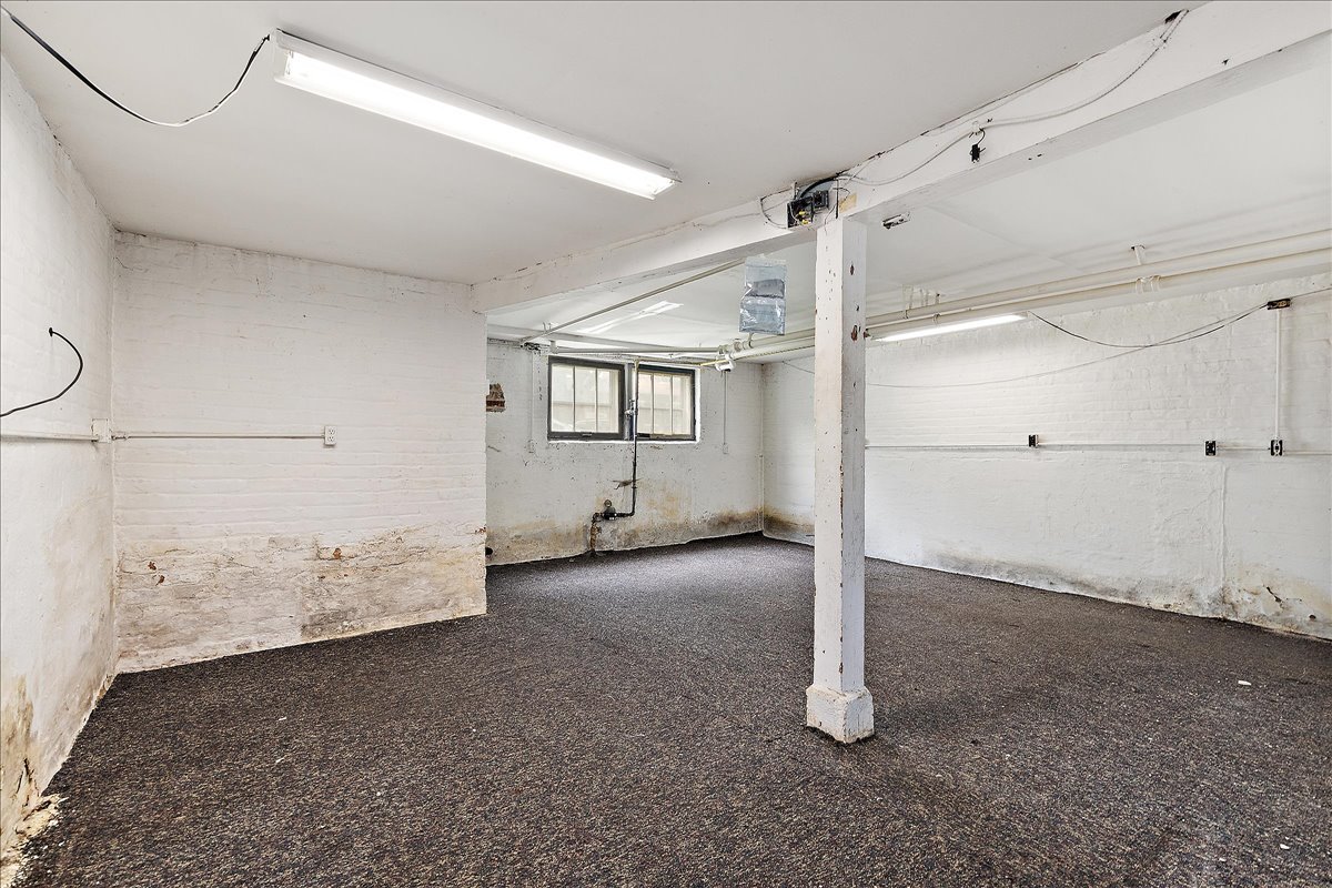 3745 W 59th Place, Chicago, IL 60629