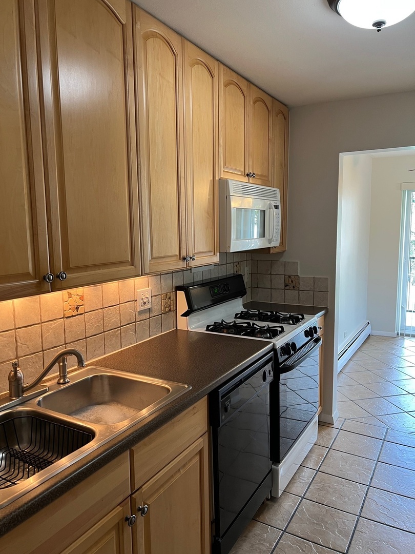 1106 S New Wilke Road #209, Arlington Heights, IL 60005