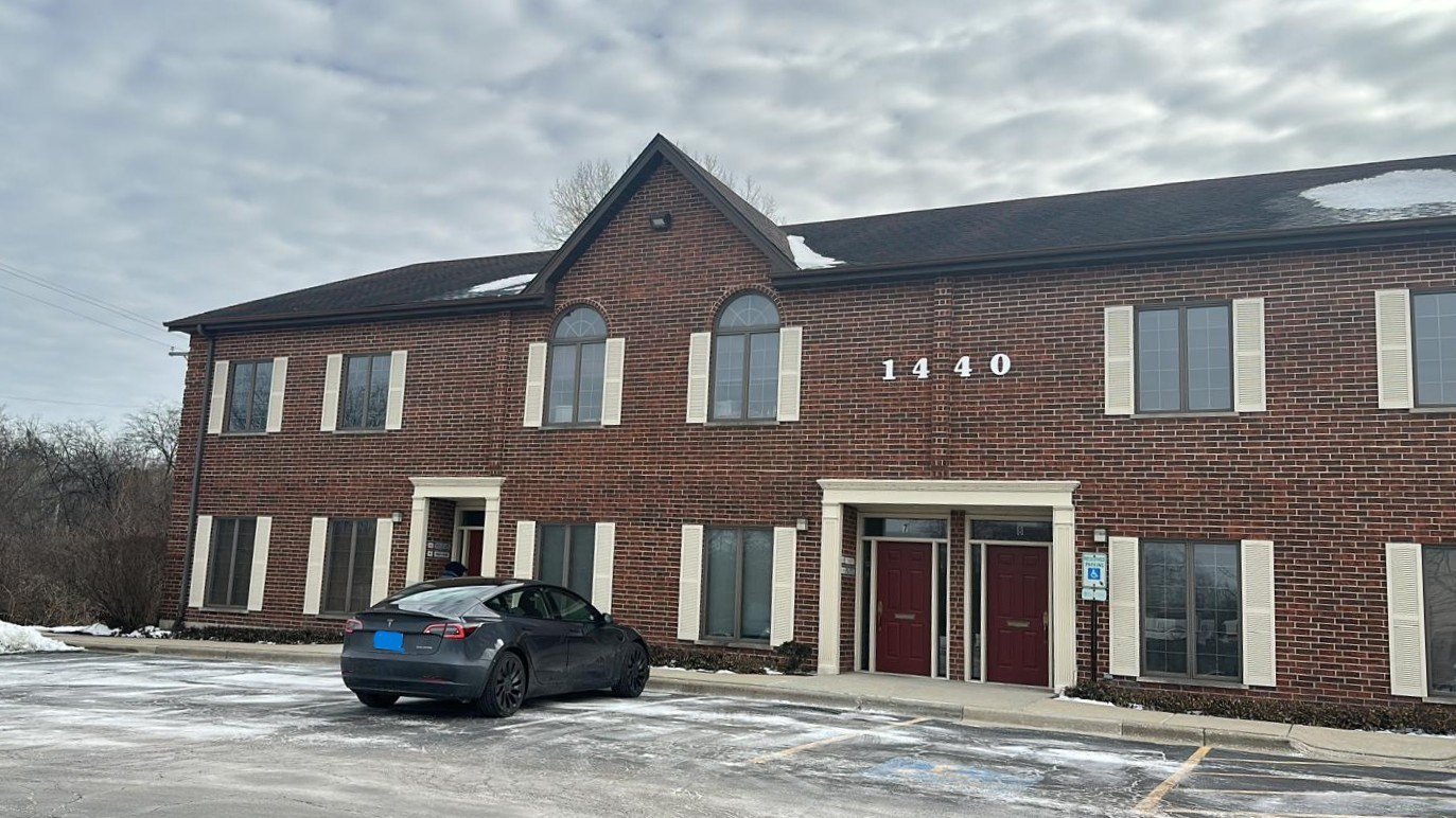 1440 Maple Avenue #7A-8A, Lisle, IL 60532