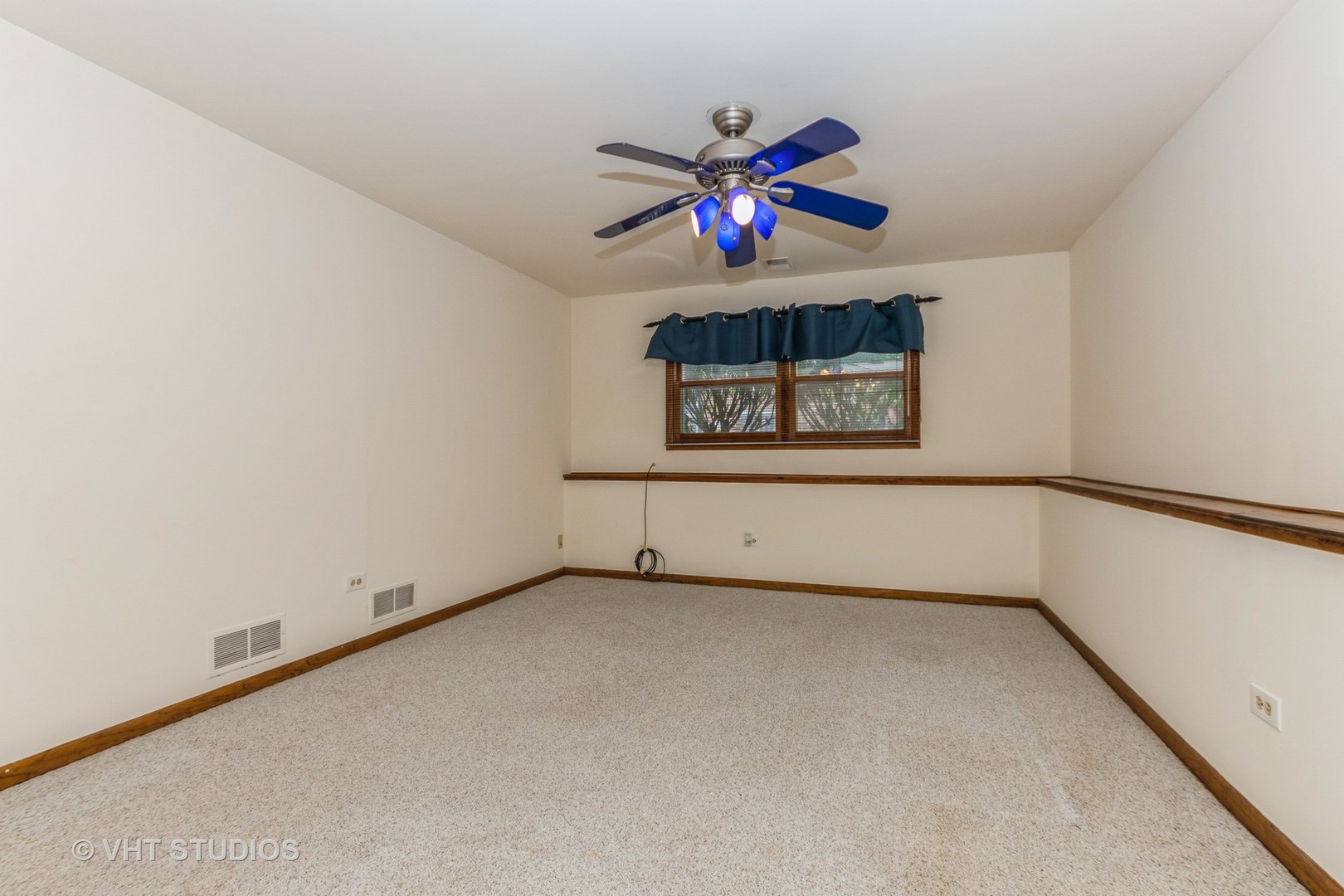218 Poston Road, Willow Springs, IL 60480