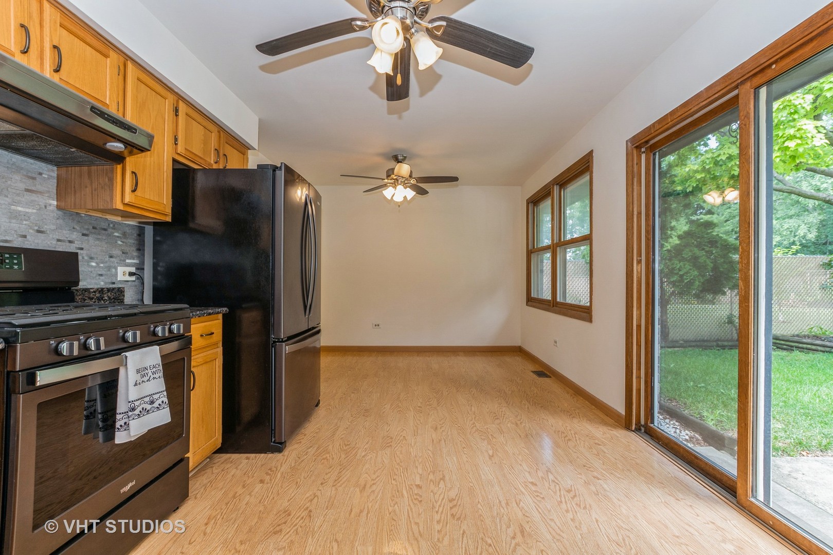 218 Poston Road, Willow Springs, IL 60480