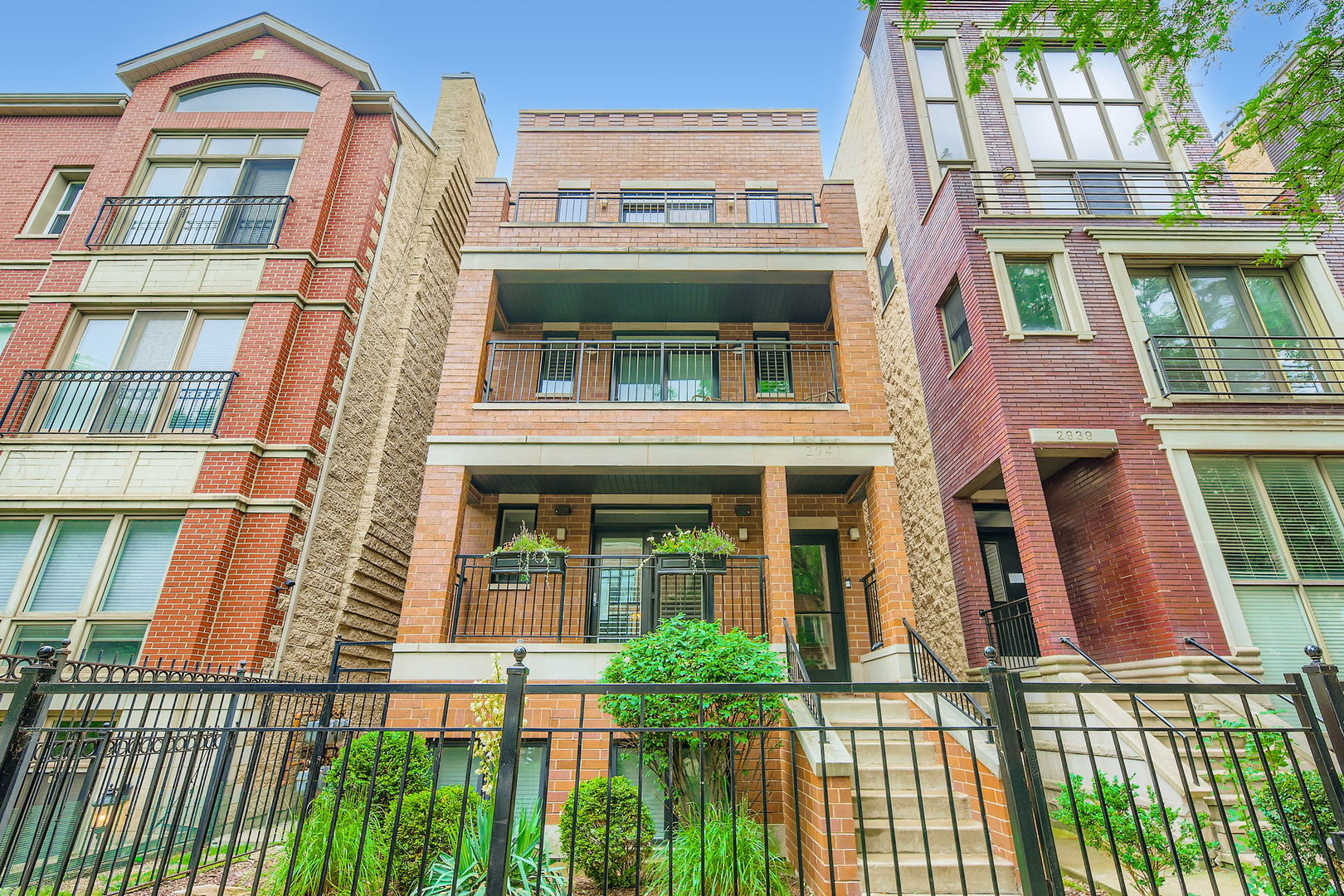 2941 N DAMEN Avenue #3, Chicago, IL 60618