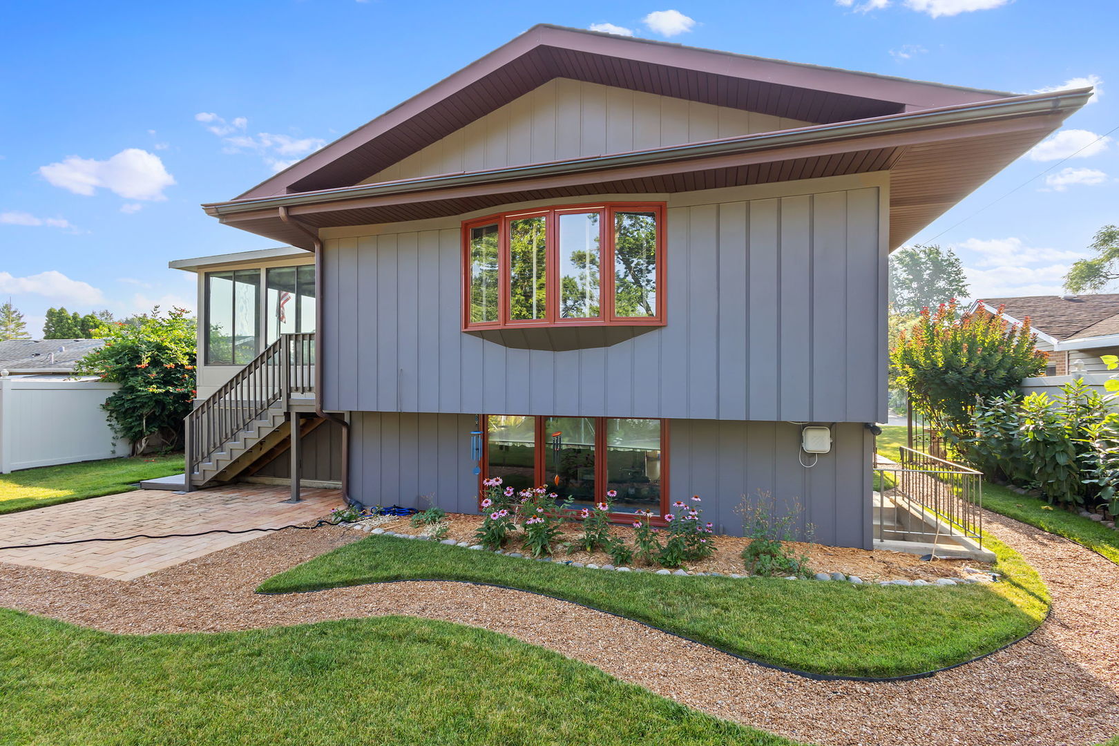 16052 Debra Drive, Oak Forest, IL 60452