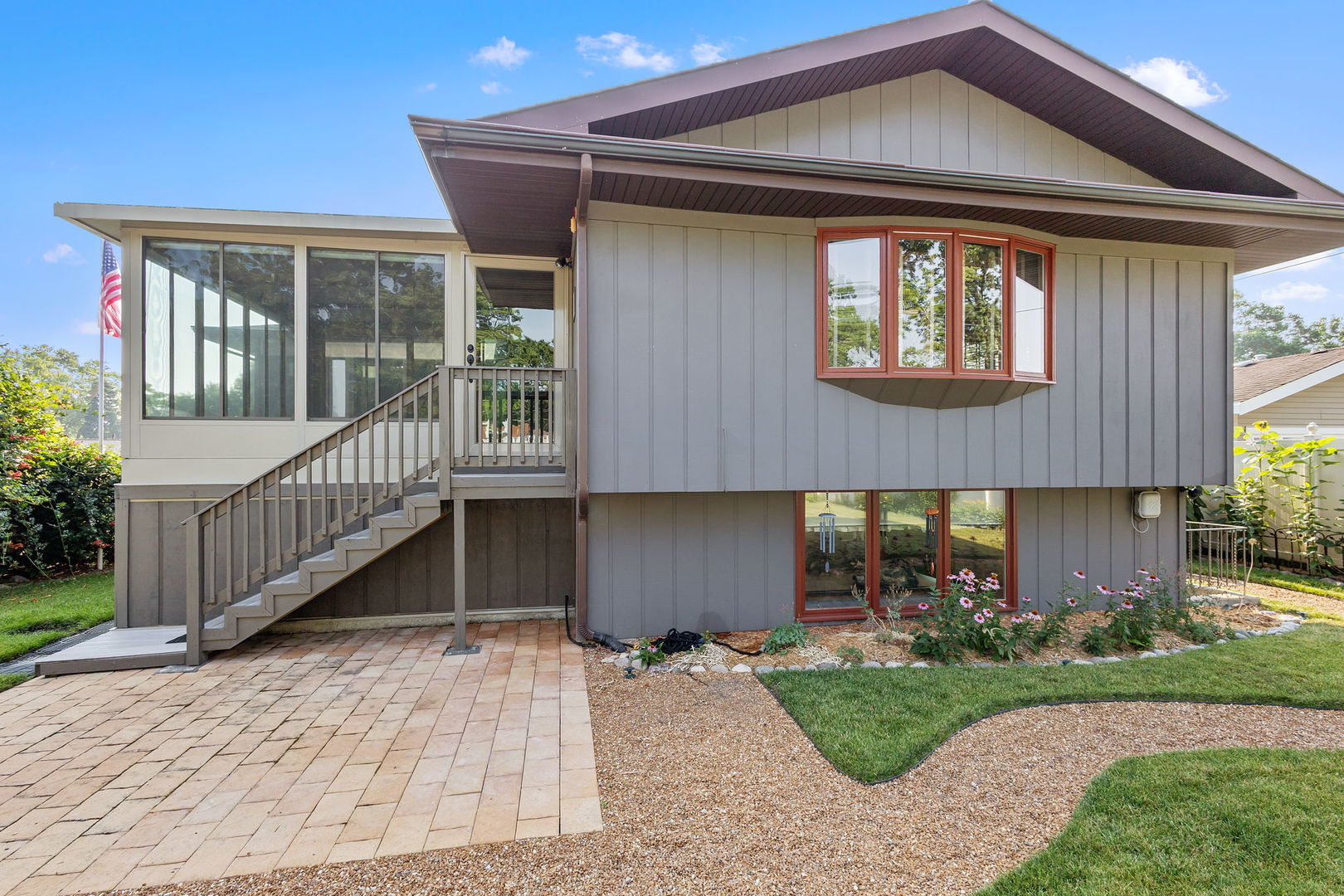 16052 Debra Drive, Oak Forest, IL 60452