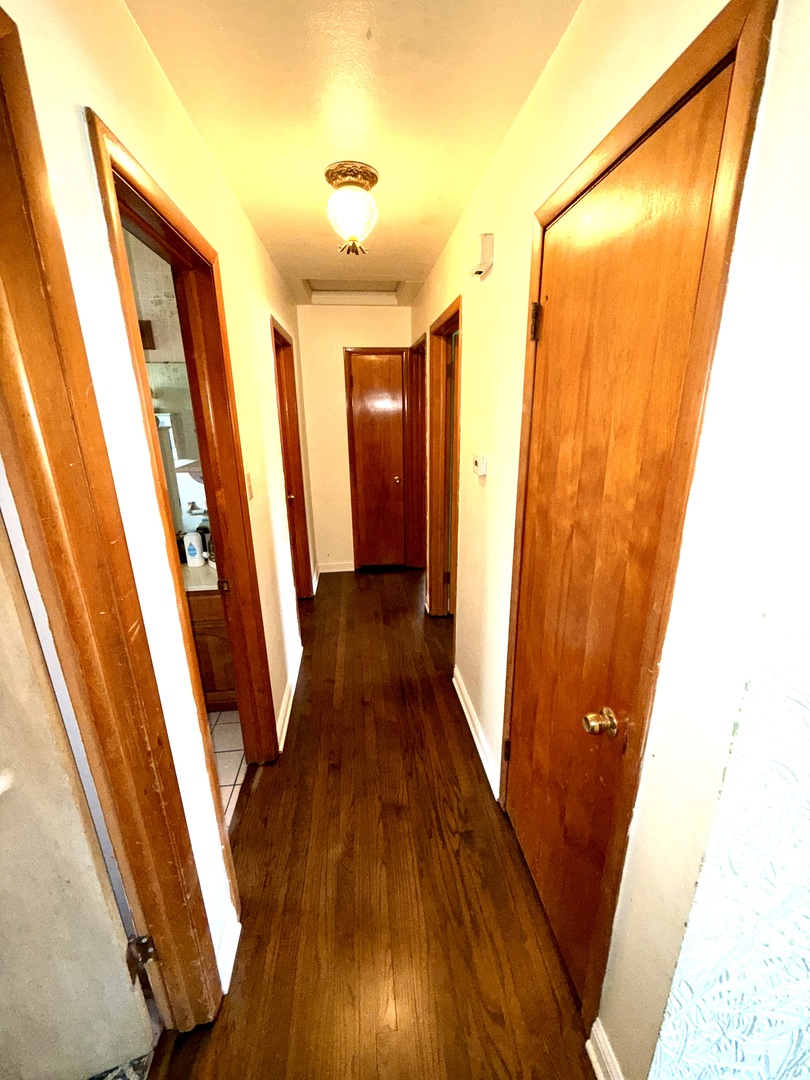 10741 Mason Avenue, Chicago Ridge, IL 60415