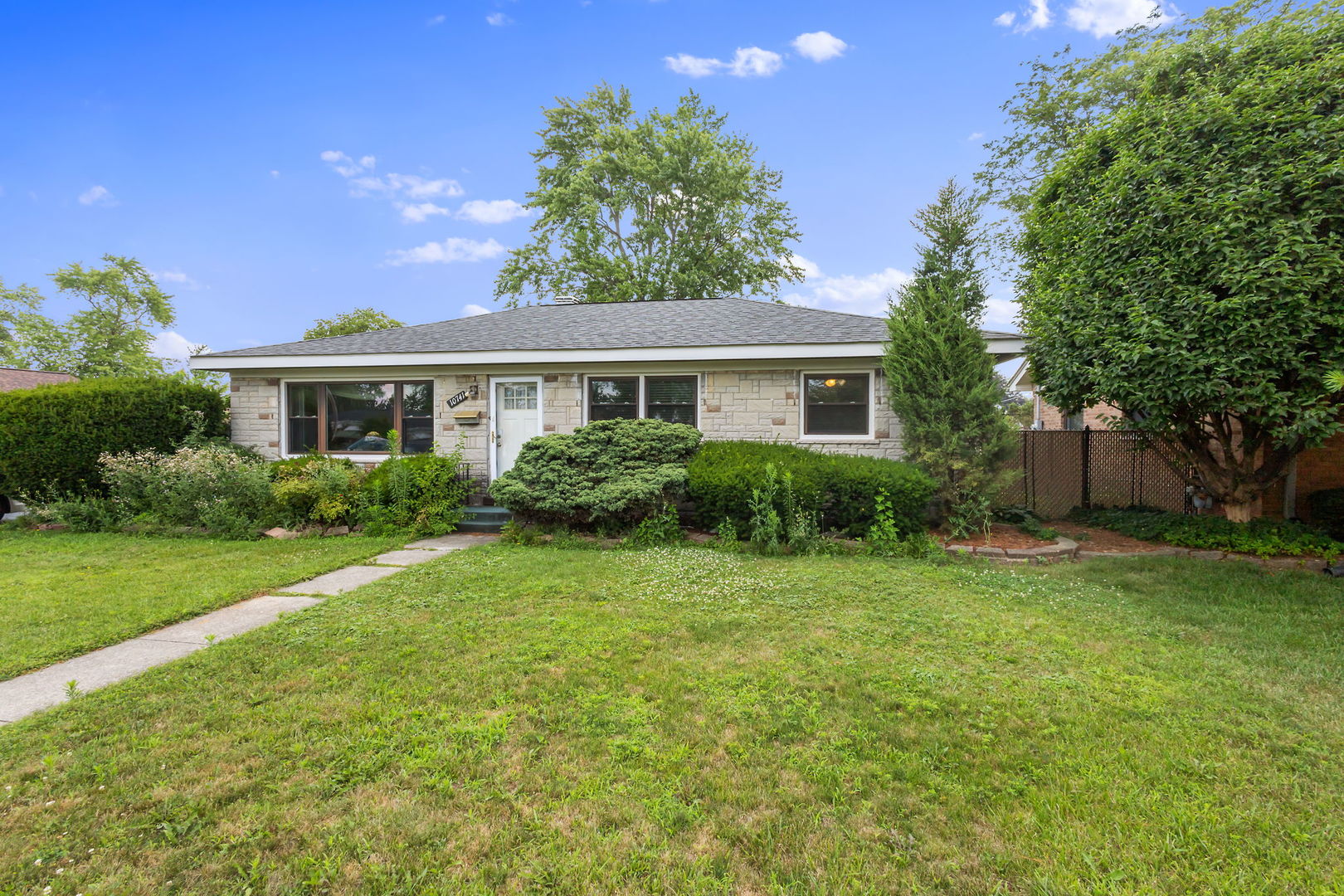 10741 Mason Avenue, Chicago Ridge, IL 60415