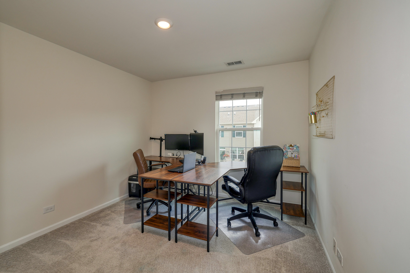 1675 Sager Way, Batavia, IL 60510