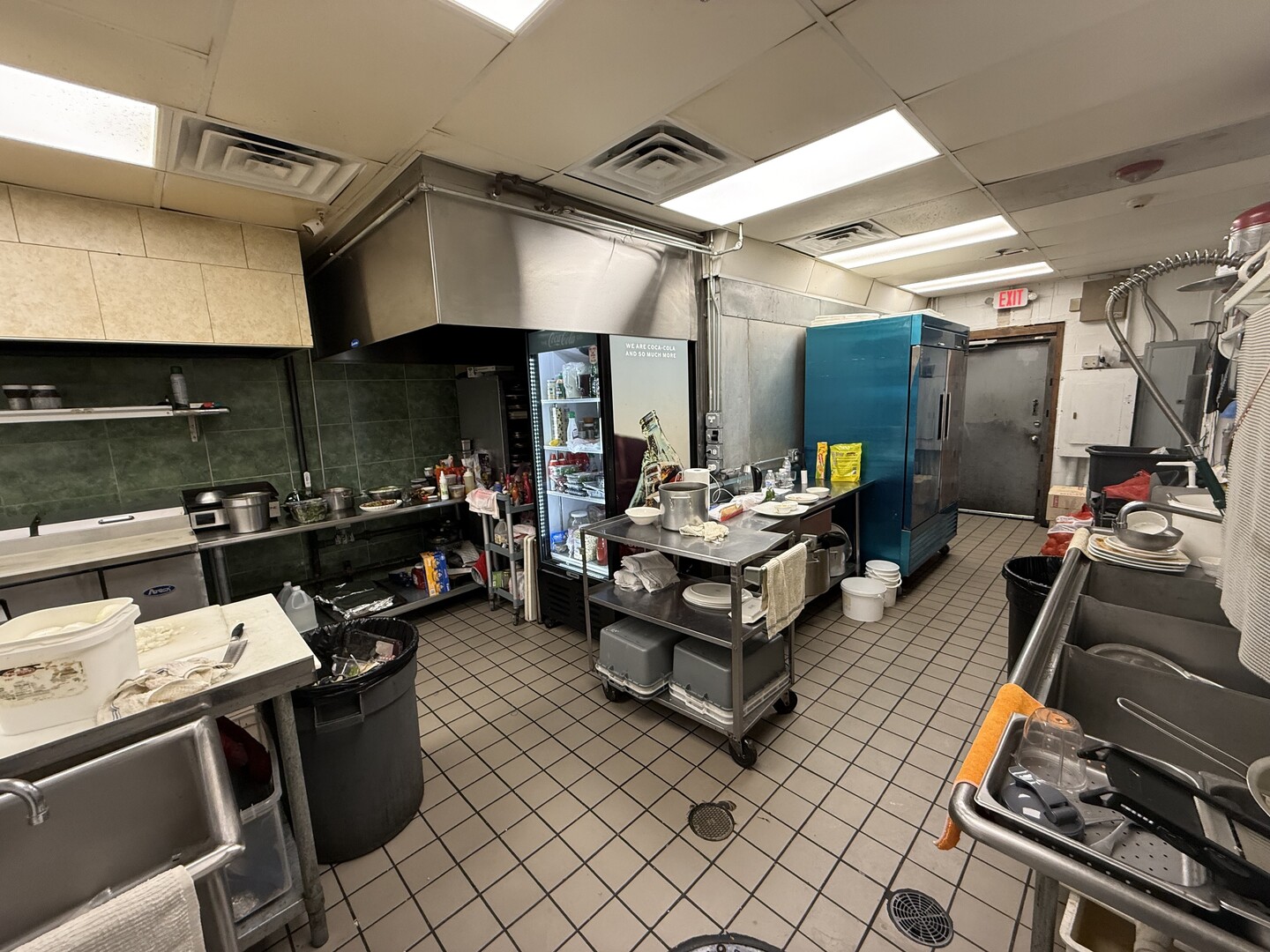 301 W Northwest Highway, Barrington, IL 60010
