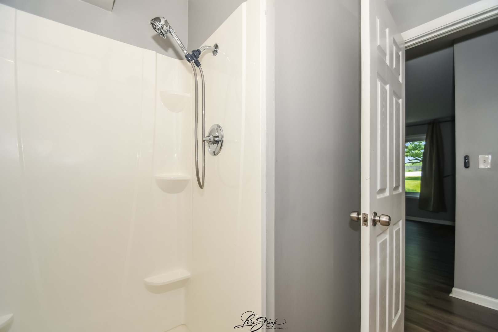 7000 Remington Court #102, Woodridge, IL 60517