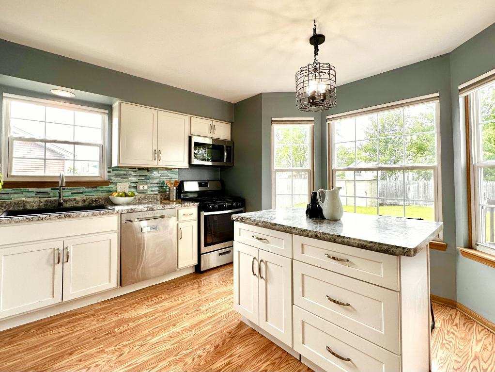 1531 Southport Court, Zion, IL 60099