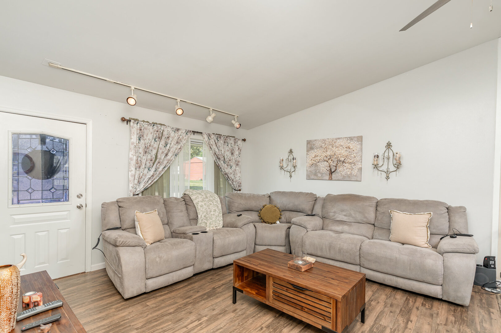 2308 Maple Lane, Rolling Meadows, IL 60008
